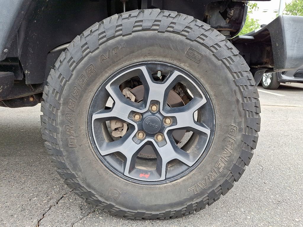 Certified 2017 Jeep Wrangler Unlimited Sport AWD/4WD image 7