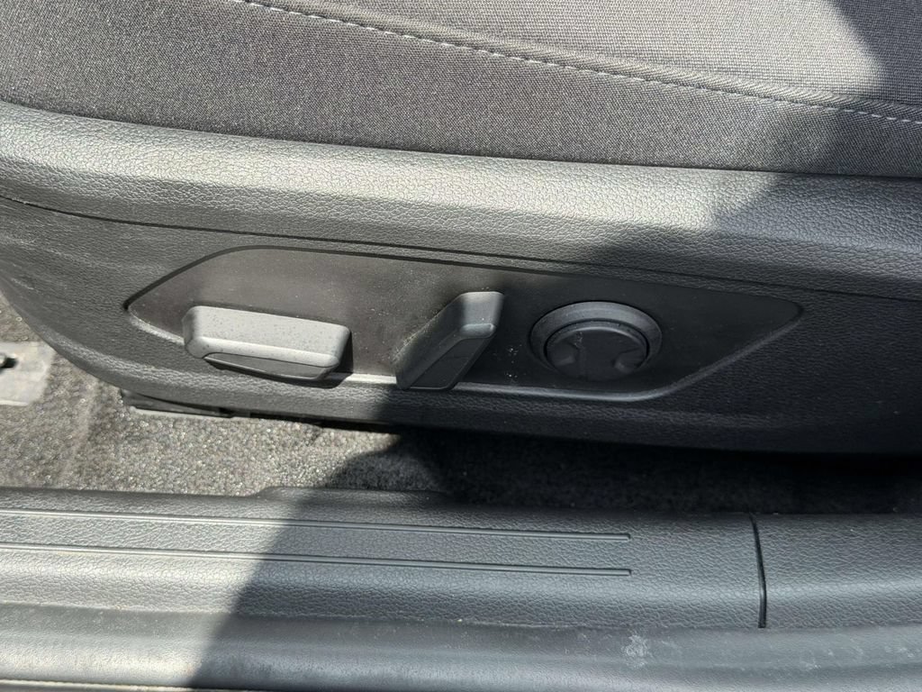 Certified 2025 Hyundai Sonata SEL FWD image 21