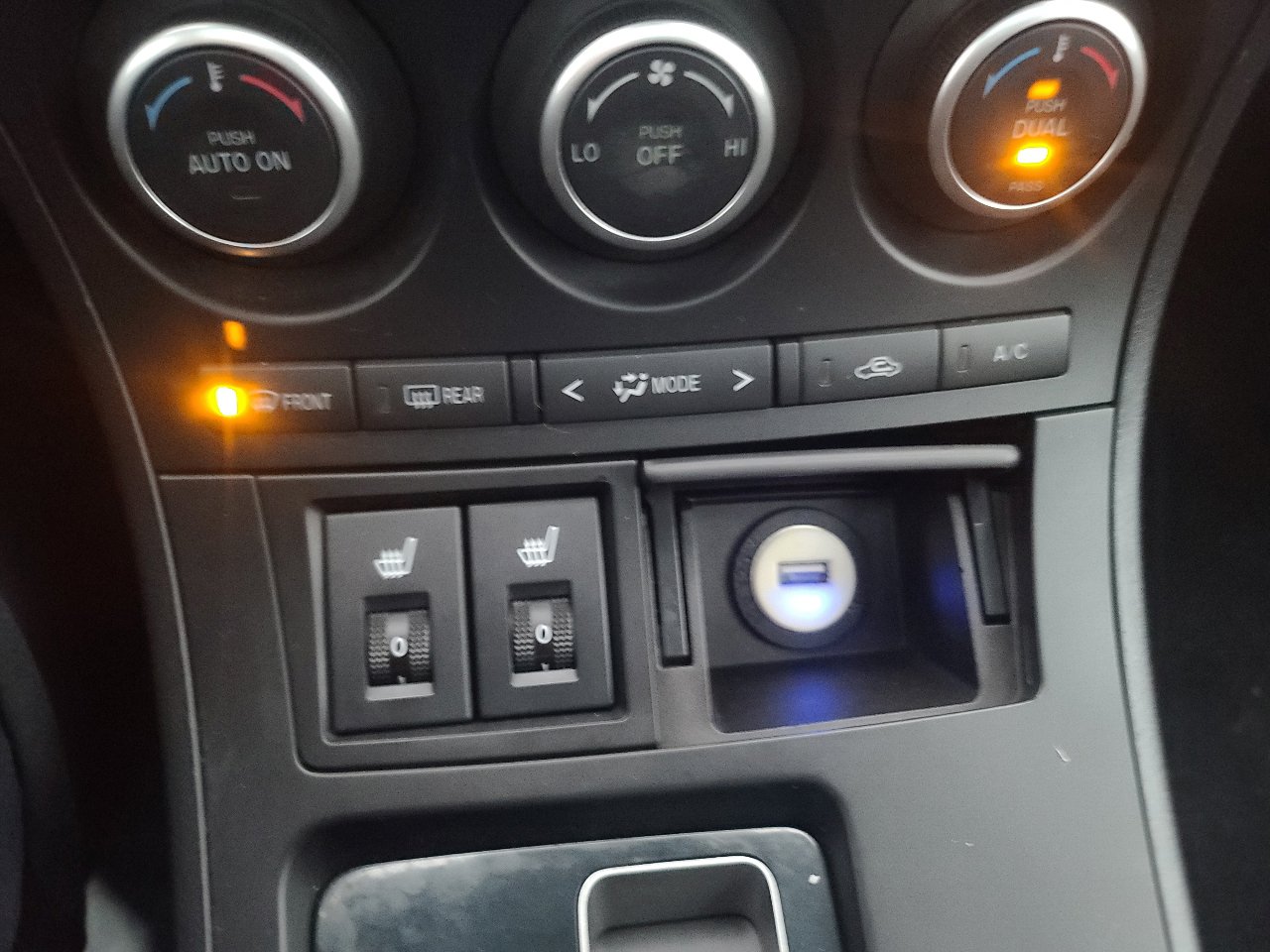 Used 2012 MAZDA MAZDA3 s Grand Touring image 24