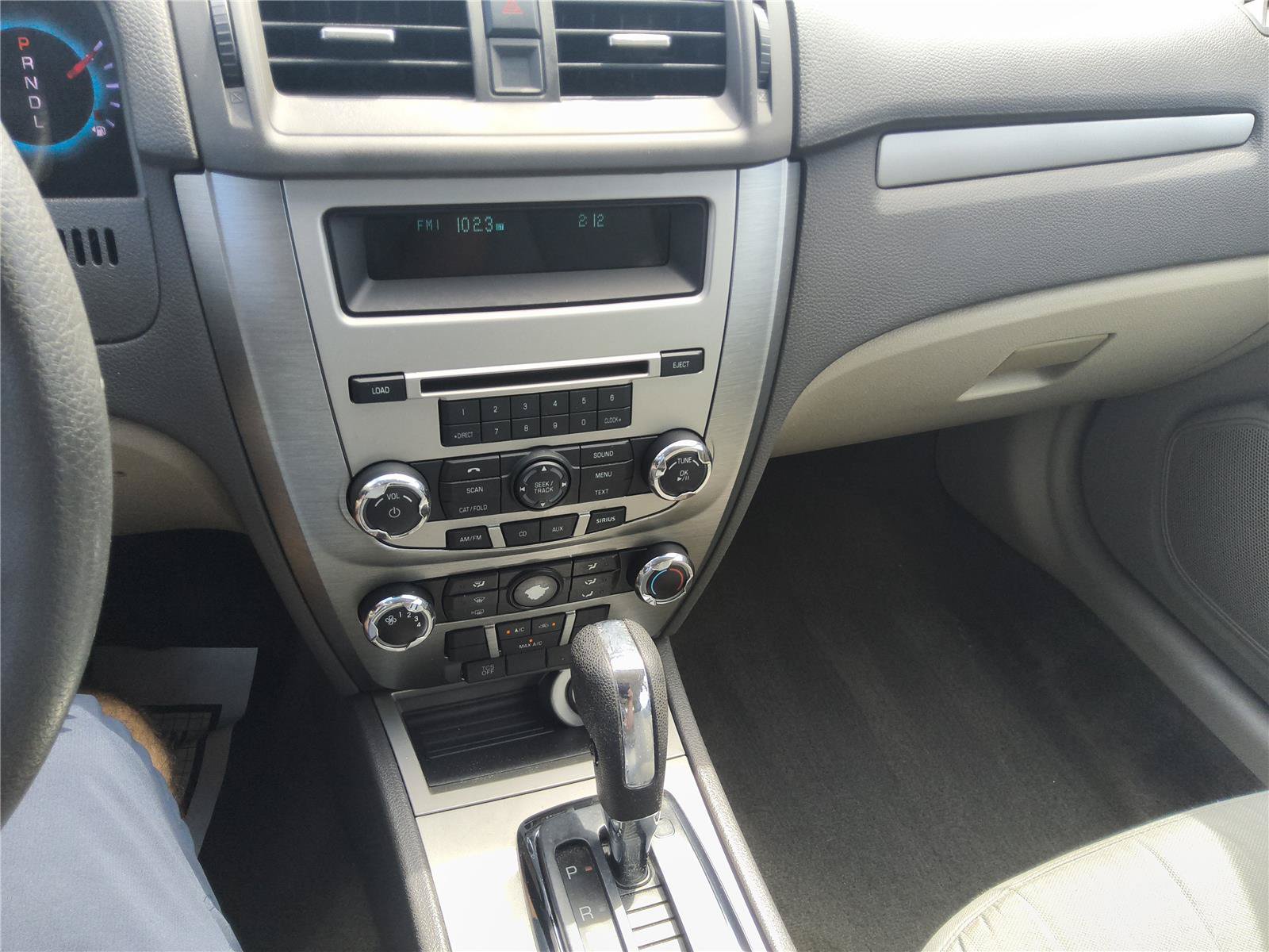 Used 2012 Ford Fusion SE FWD image 30