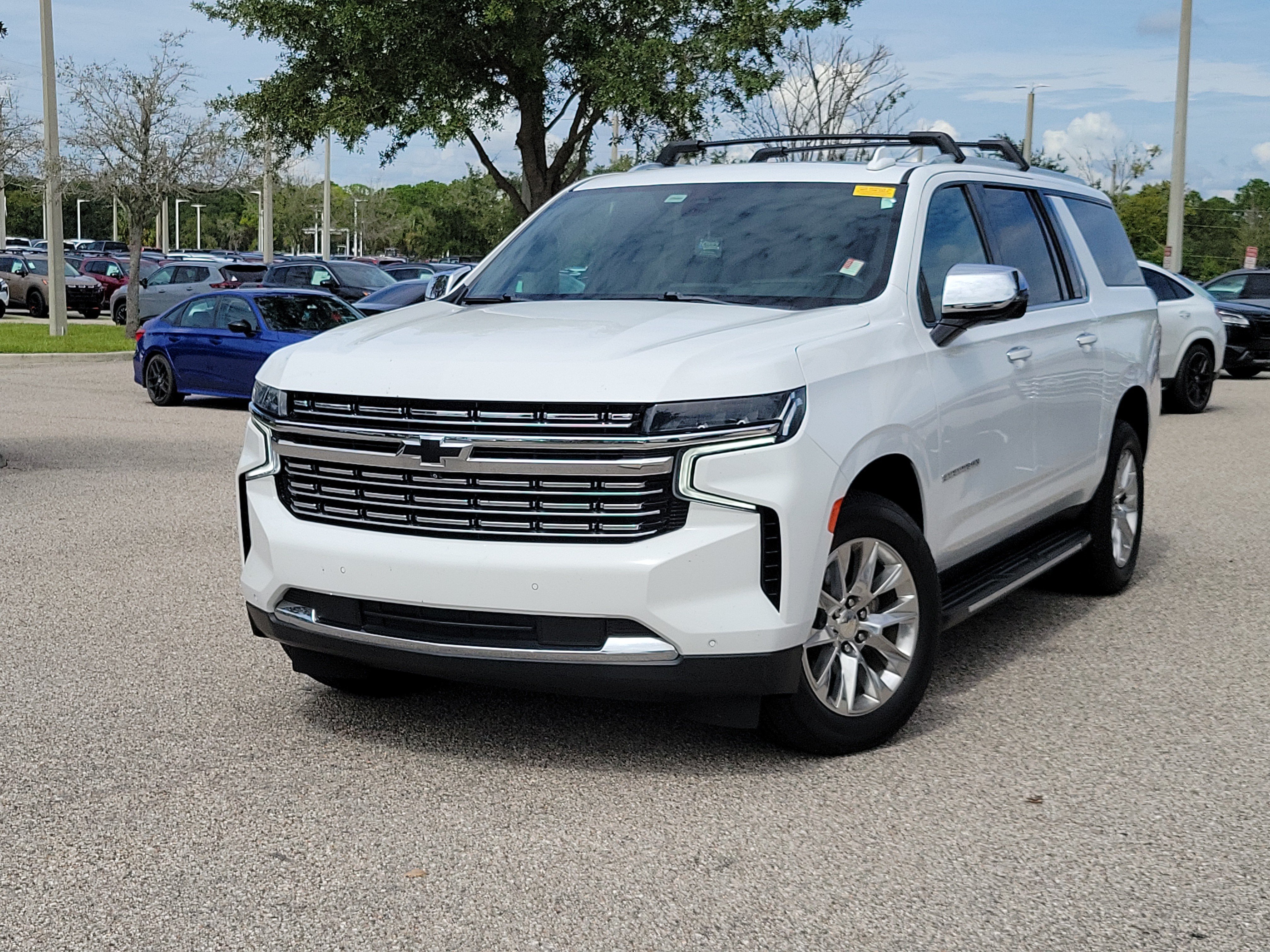 Used 2021 Chevrolet Suburban Premier w/ Premium Package AWD/4WD image 36