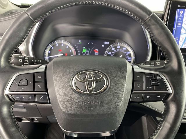 Used 2021 Toyota Highlander Platinum AWD/4WD image 16