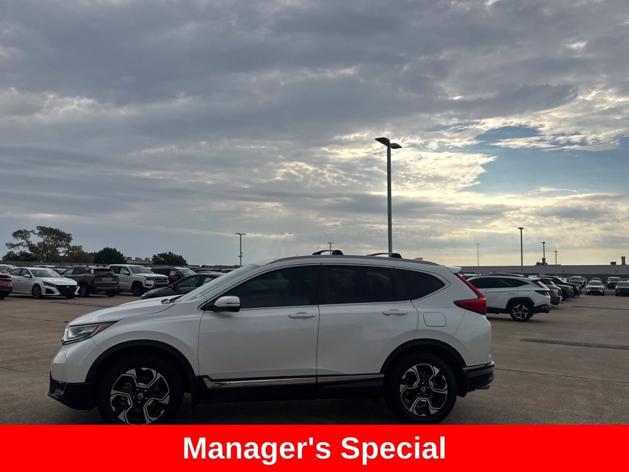 Used 2018 Honda CR-V Touring image 12