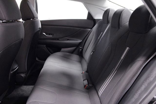 Used 2023 Hyundai Elantra SEL image 18