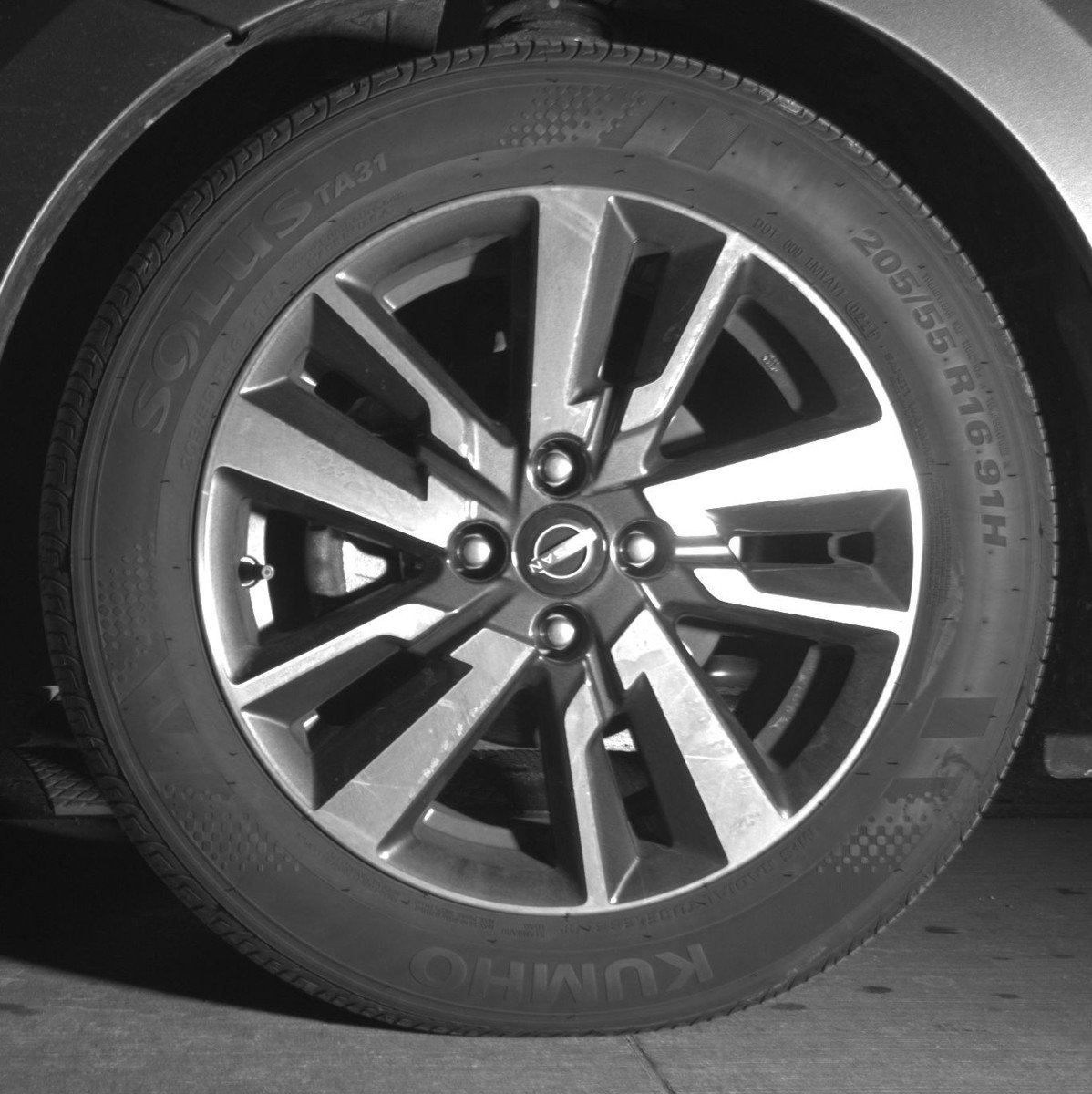 Used 2025 Nissan Versa SV image 12