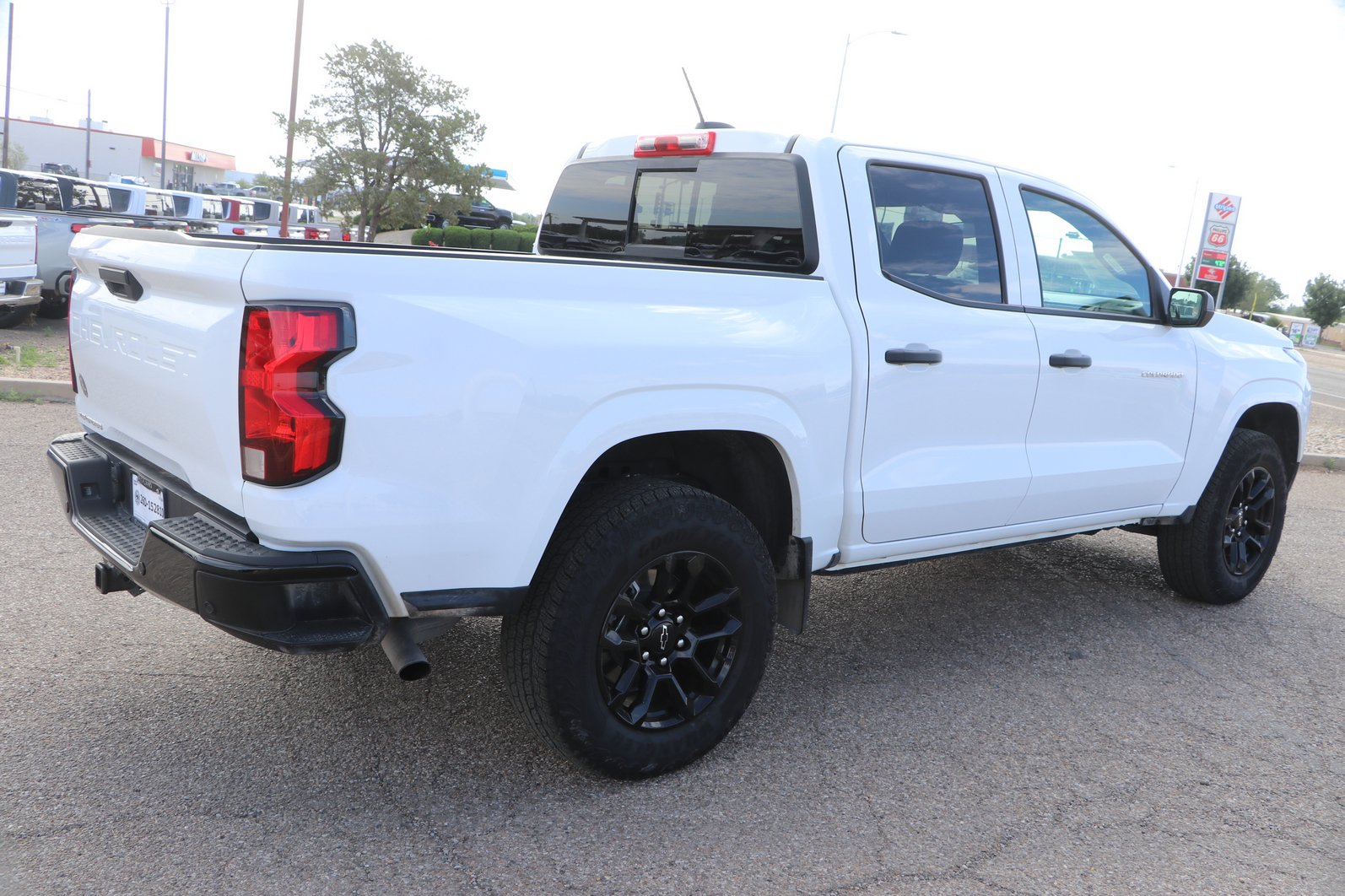 Used 2025 Chevrolet Colorado W/T w/ Advanced Trailering Package RWD image 7