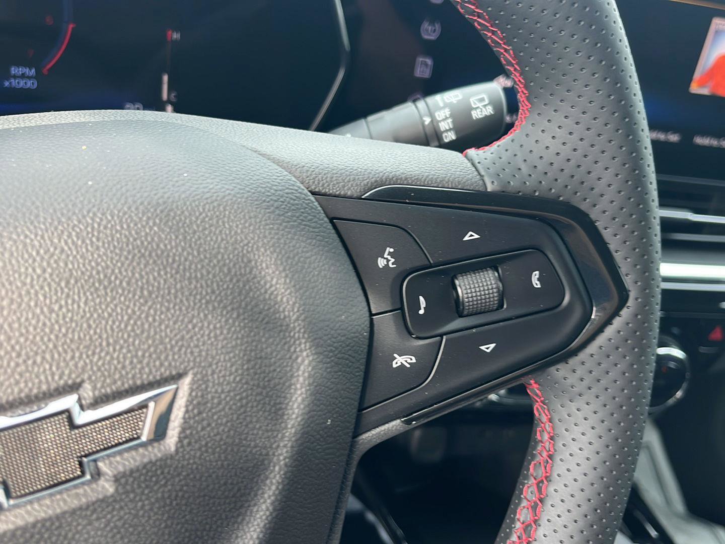 New 2026 Chevrolet Trax RS w/ Driver Confidence Package image 12