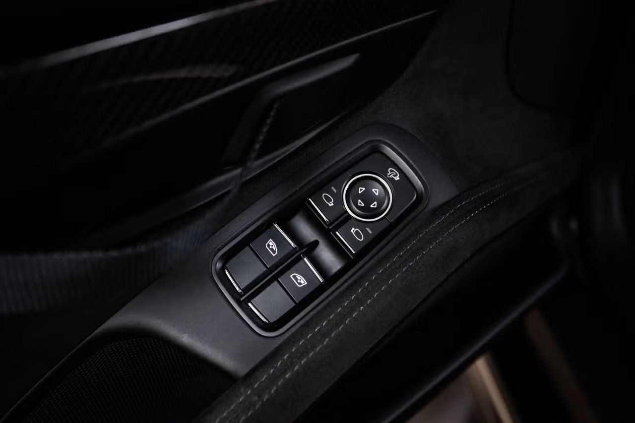 Certified 2022 Porsche 718 Boxster Spyder RWD image 22