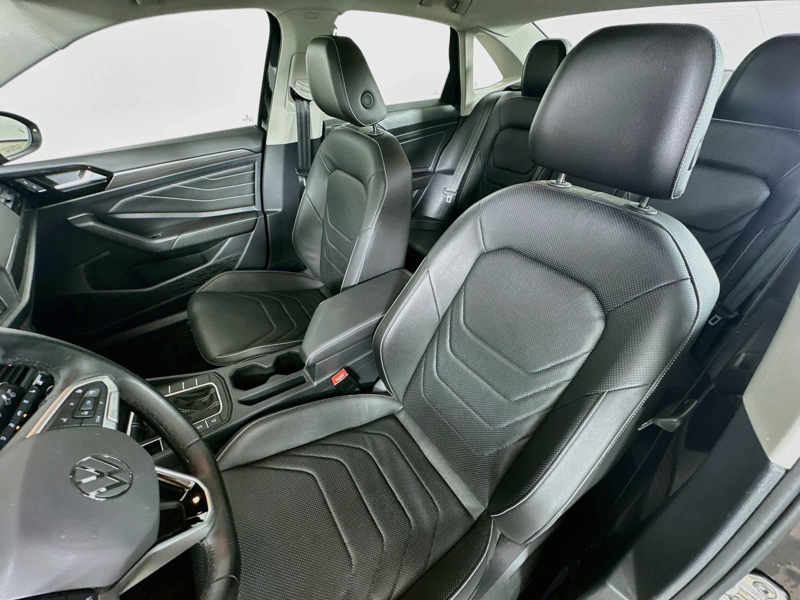 Used 2024 Volkswagen Jetta SEL FWD image 33