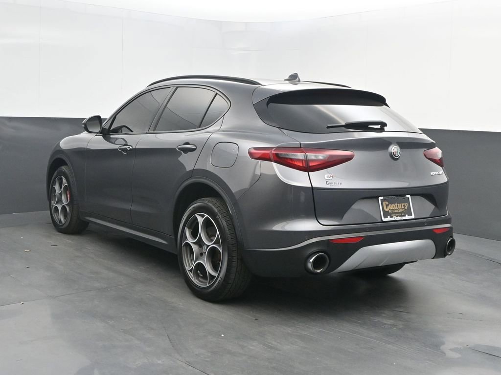 Used 2018 Alfa Romeo Stelvio Sport w/ Quick Order Package 22J Sport image 3