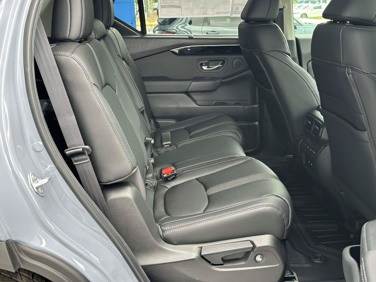 New 2026 Honda Pilot EX-L image 7