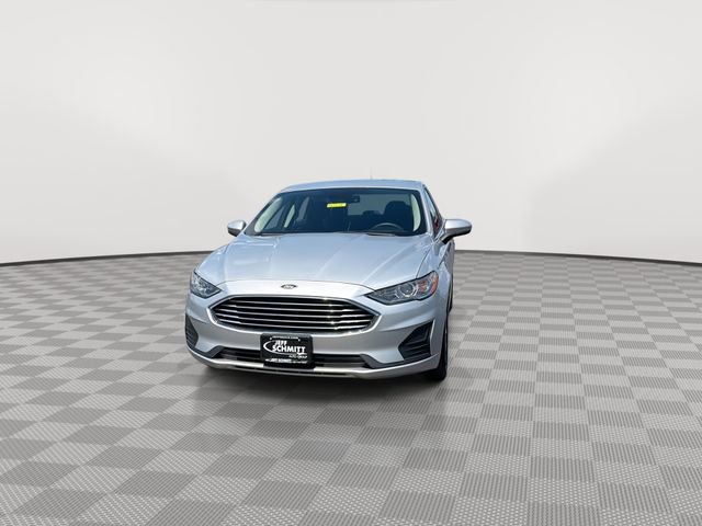 Used 2019 Ford Fusion SE FWD image 4