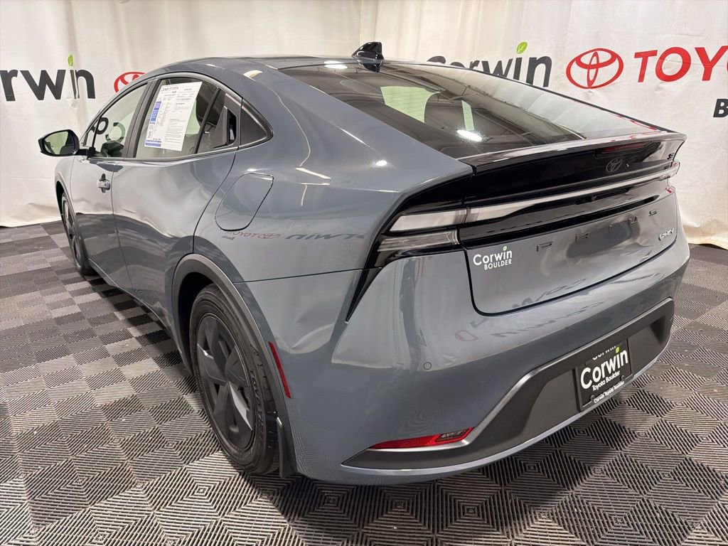 Used 2026 Toyota Prius Plug-In Hybrid FWD image 4