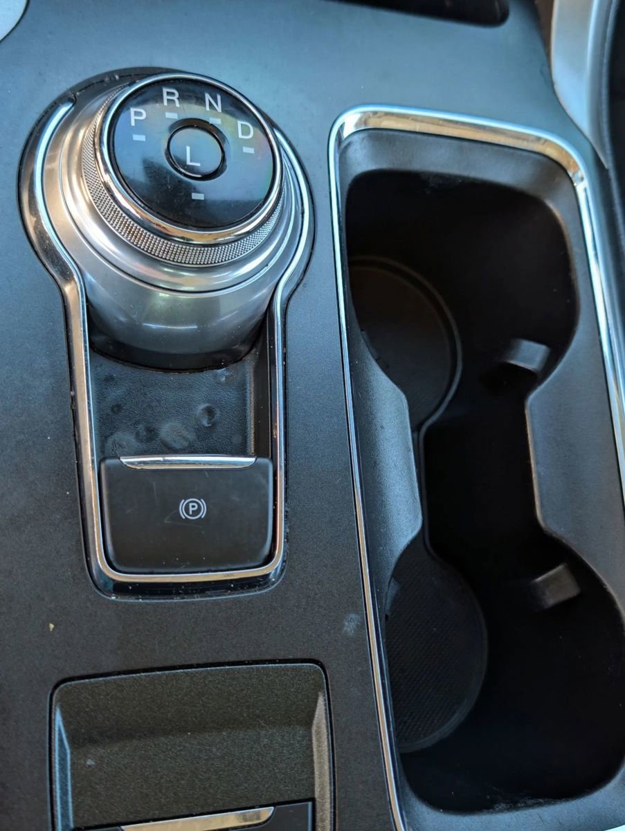 Used 2020 Ford Fusion S image 10