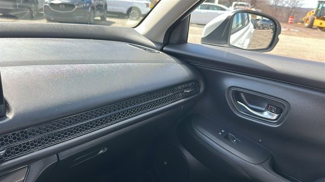 Used 2023 Honda HR-V LX image 19