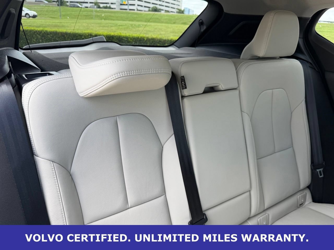 Certified 2025 Volvo XC40 B5 Ultra AWD/4WD image 35