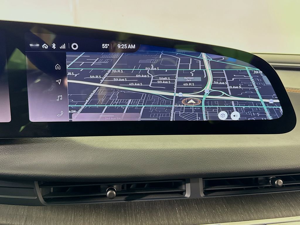 Used 2023 Lucid Air Touring AWD/4WD image 36