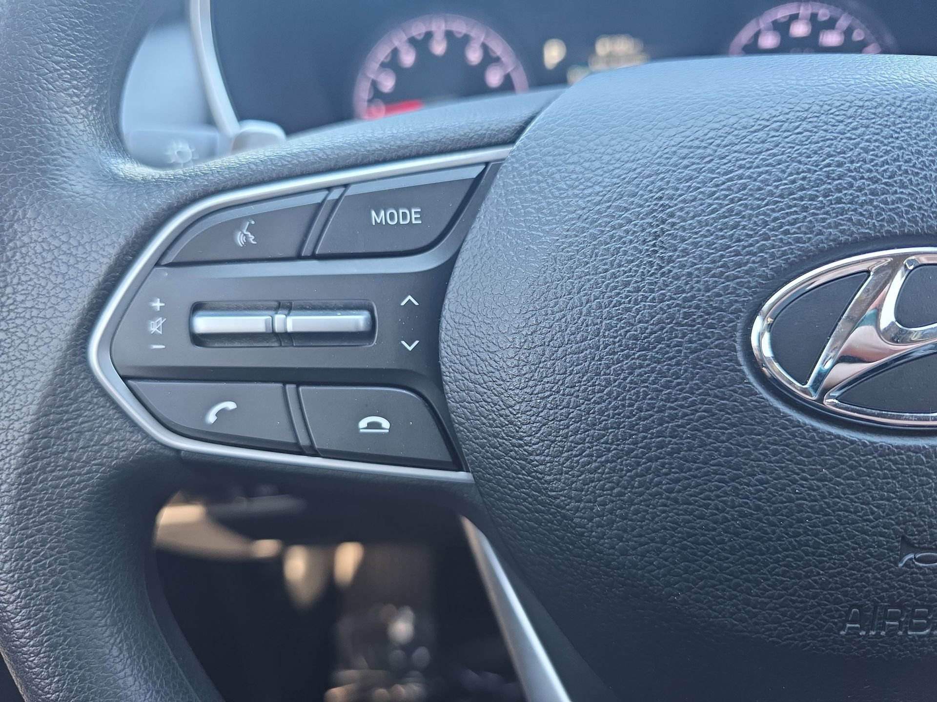 Used 2023 Hyundai Santa Fe SE FWD image 16