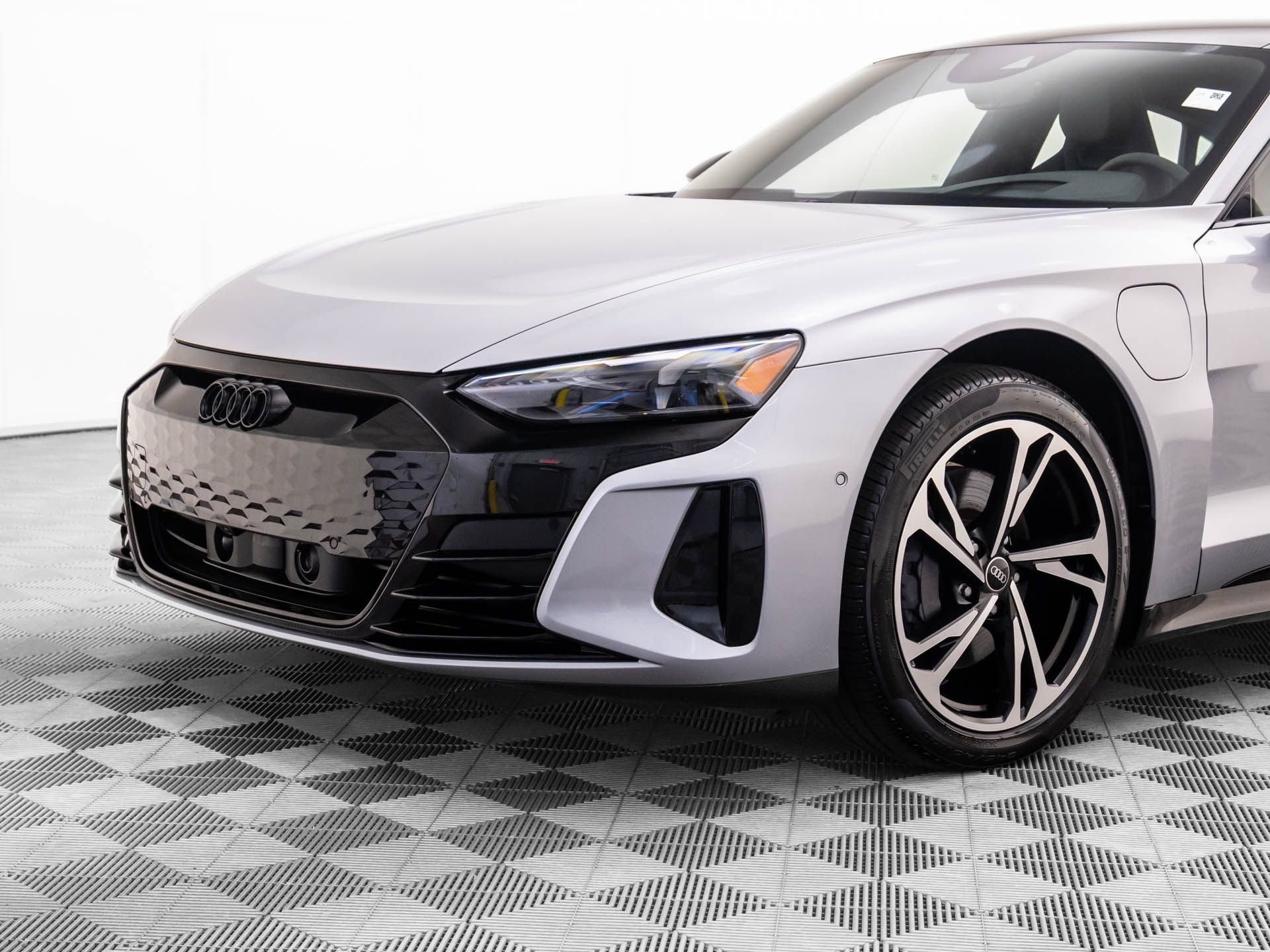 Used 2022 Audi e-tron GT Prestige w/ Prestige Package image 37