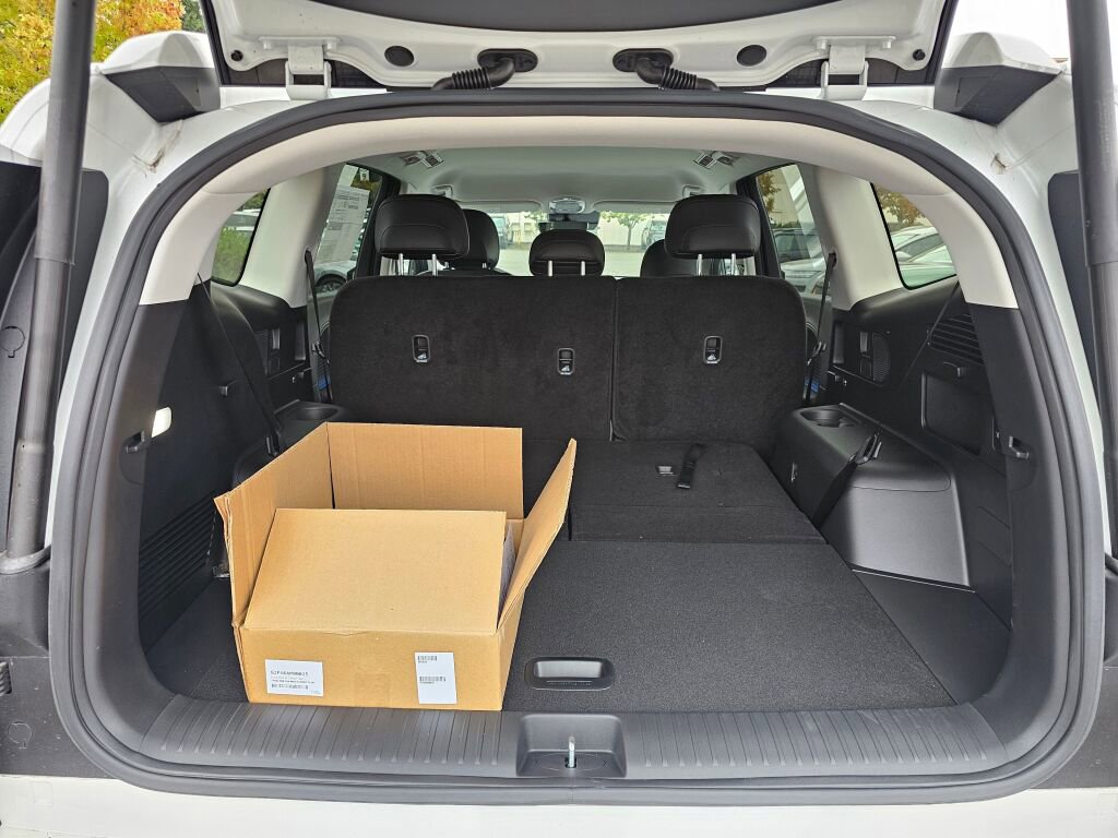 New 2026 Hyundai Ioniq 9 SEL image 13