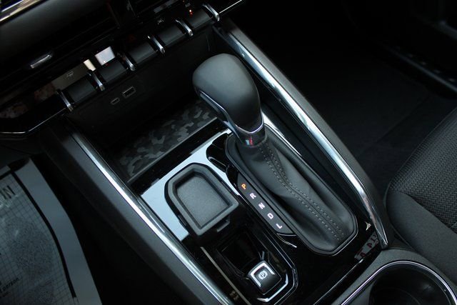 New 2025 GMC Canyon Elevation w/ Convenience Package image 25