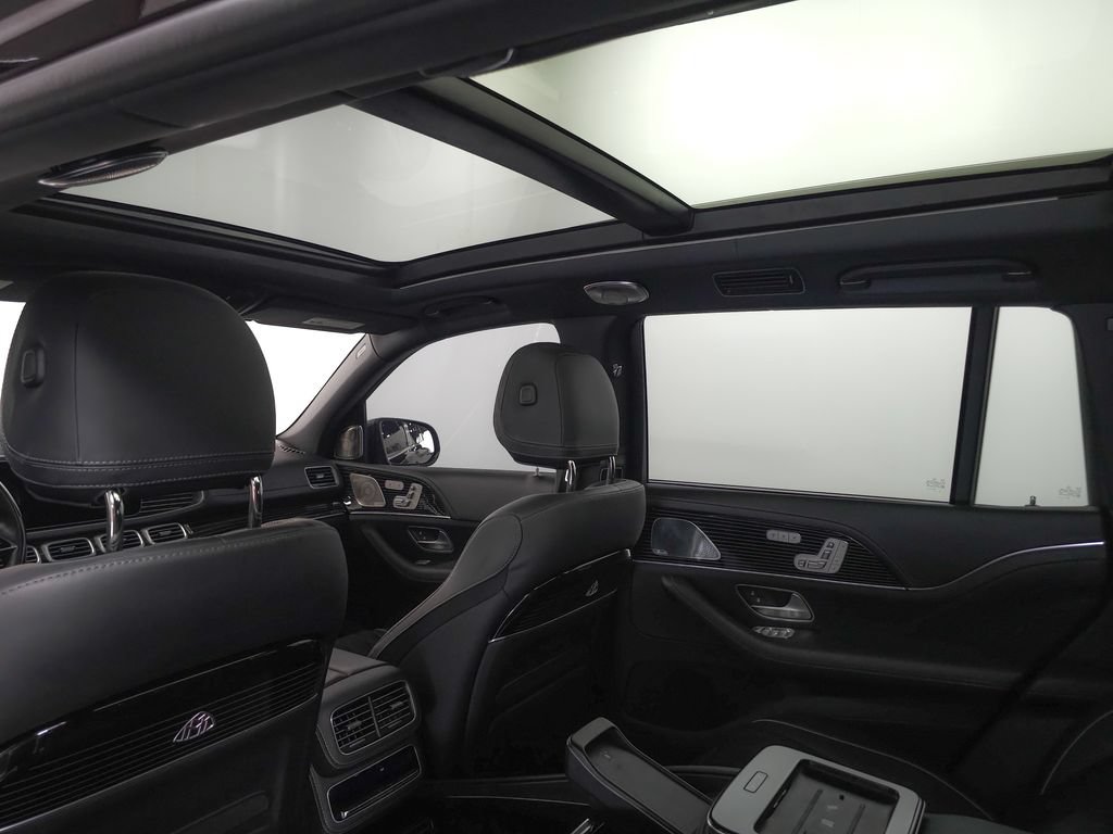 Used 2024 Mercedes-Benz Maybach GLS 600 4MATIC image 24