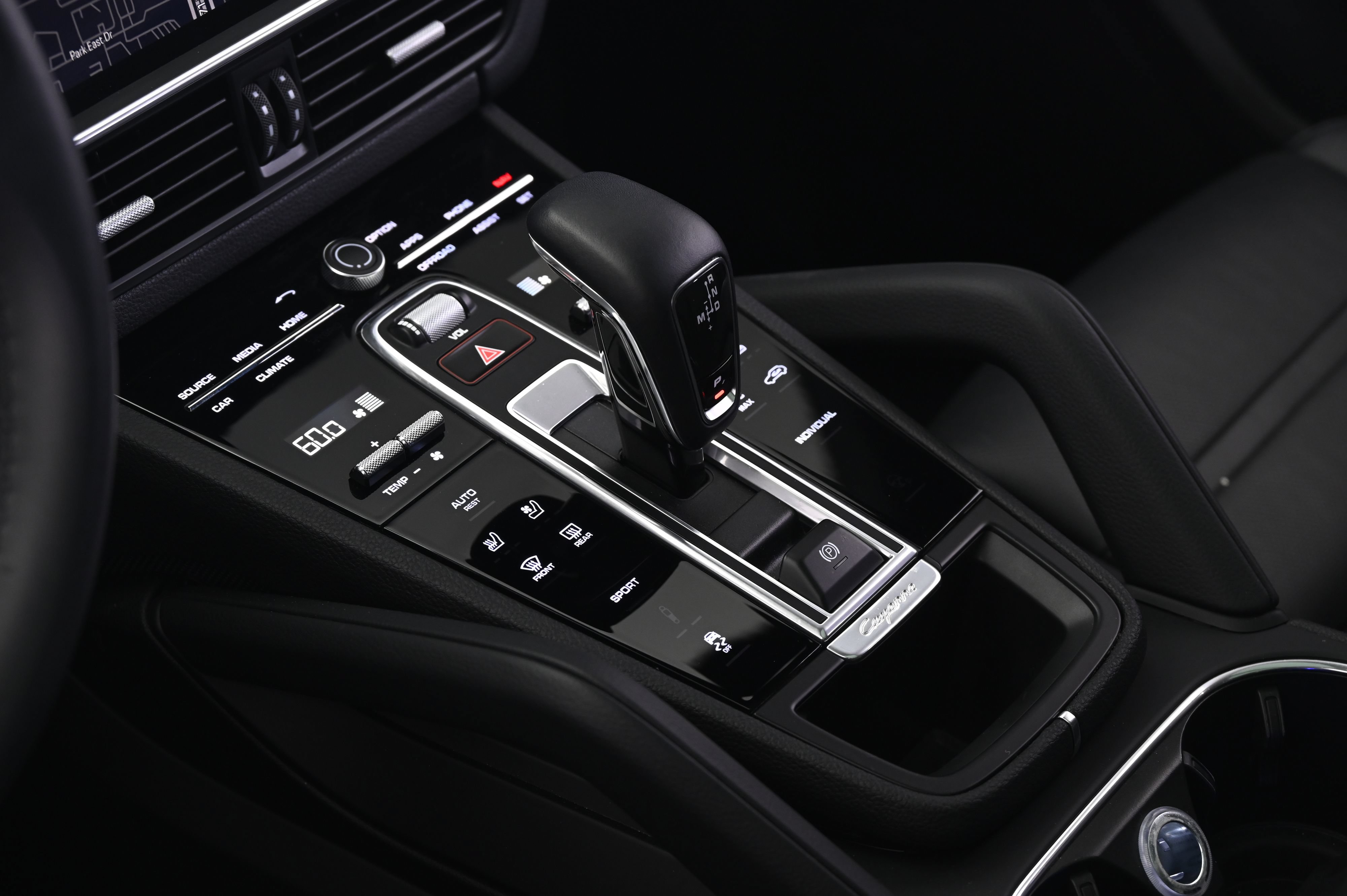 Certified 2023 Porsche Cayenne AWD/4WD image 34
