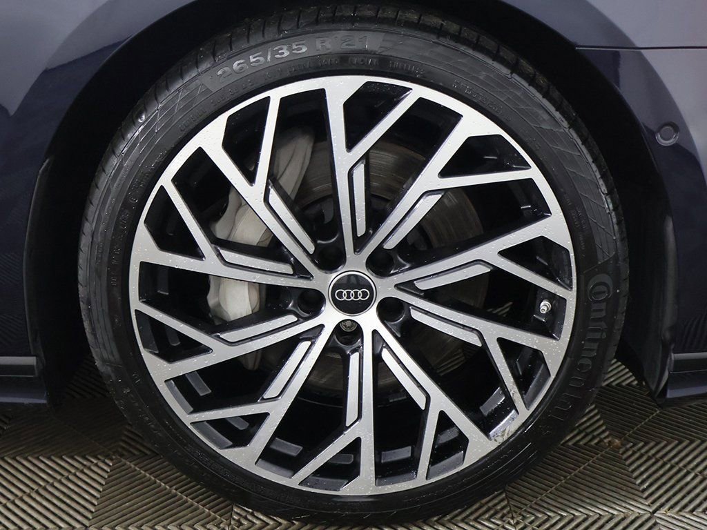 Used 2023 Audi A8 L 3.0T image 27