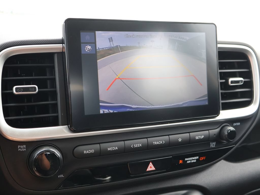 Used 2025 Hyundai Venue SEL FWD image 33