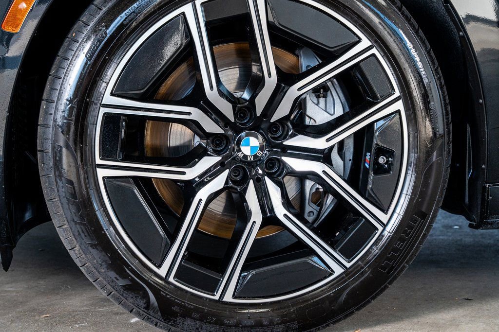 Used 2023 BMW 740i 740i w/ Parking Assistance Package image 10