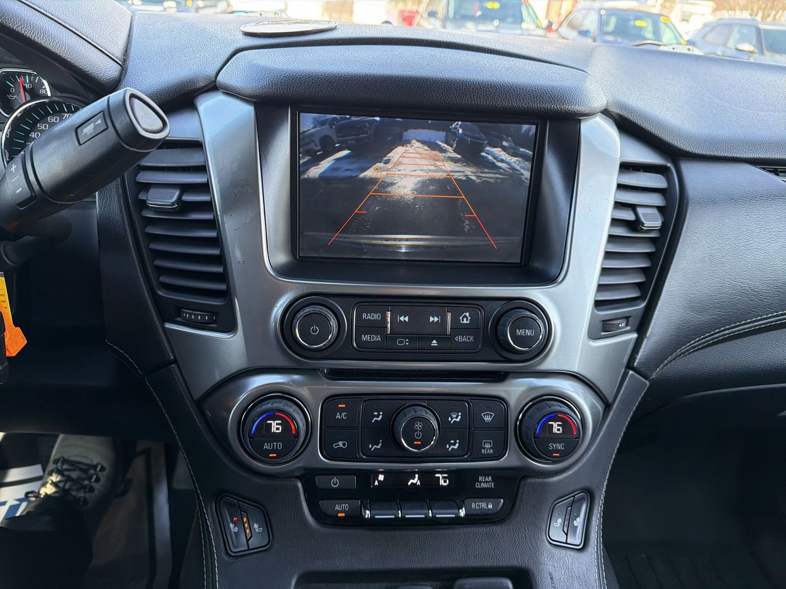 Used 2015 Chevrolet Suburban LT AWD/4WD image 15