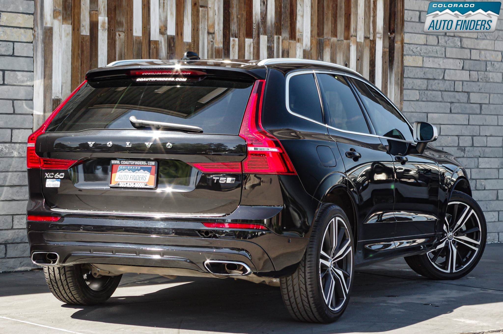 Used 2018 Volvo XC60 T5 R-Design w/ Convenience Package AWD/4WD image 7