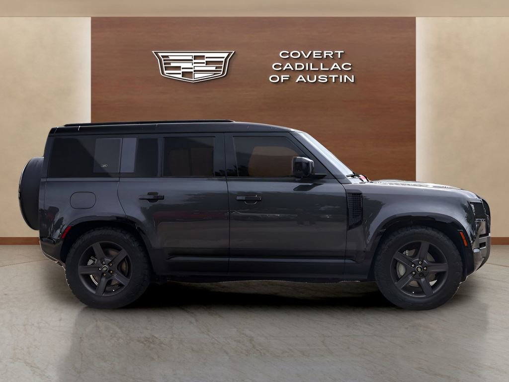 Used 2024 Land Rover Defender 110 X-Dynamic SE image 5