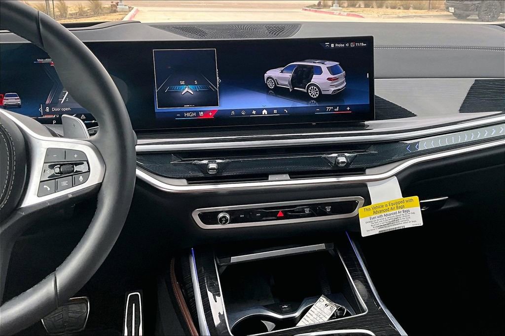 Used 2025 BMW X7 xDrive40i w/ M Sport Package image 8