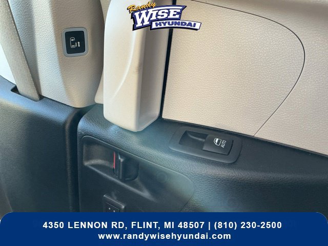 Used 2018 Chrysler Pacifica Limited FWD image 33