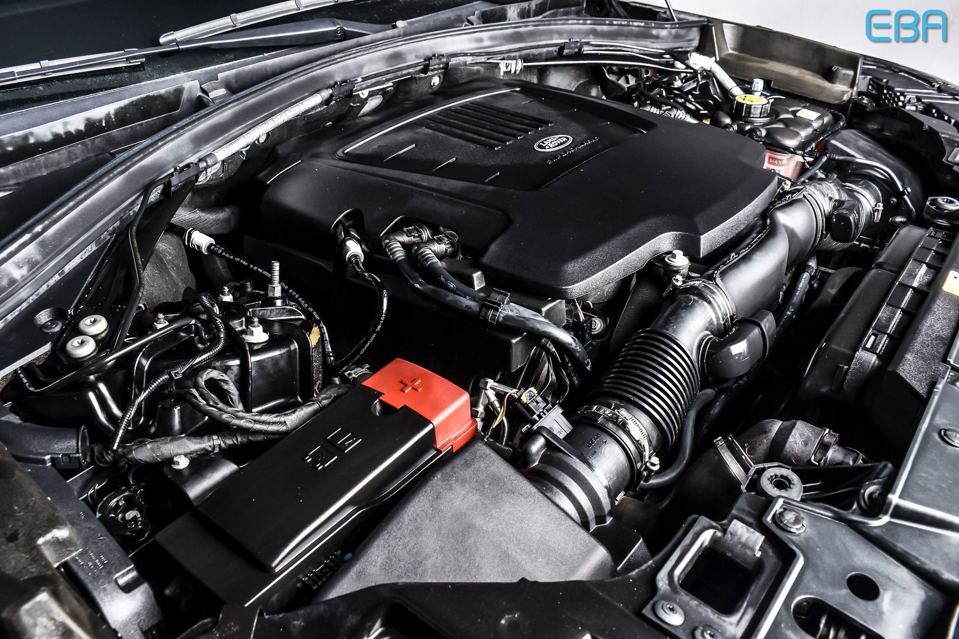 Used 2020 Land Rover Range Rover Velar R-Dynamic S image 13