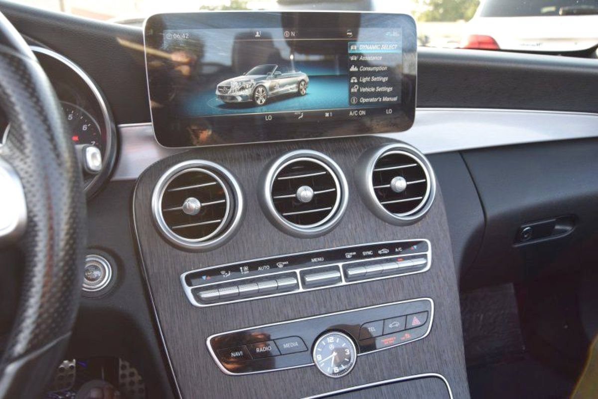 Used 2019 Mercedes-Benz C 300 Cabriolet w/ Premium Package image 27
