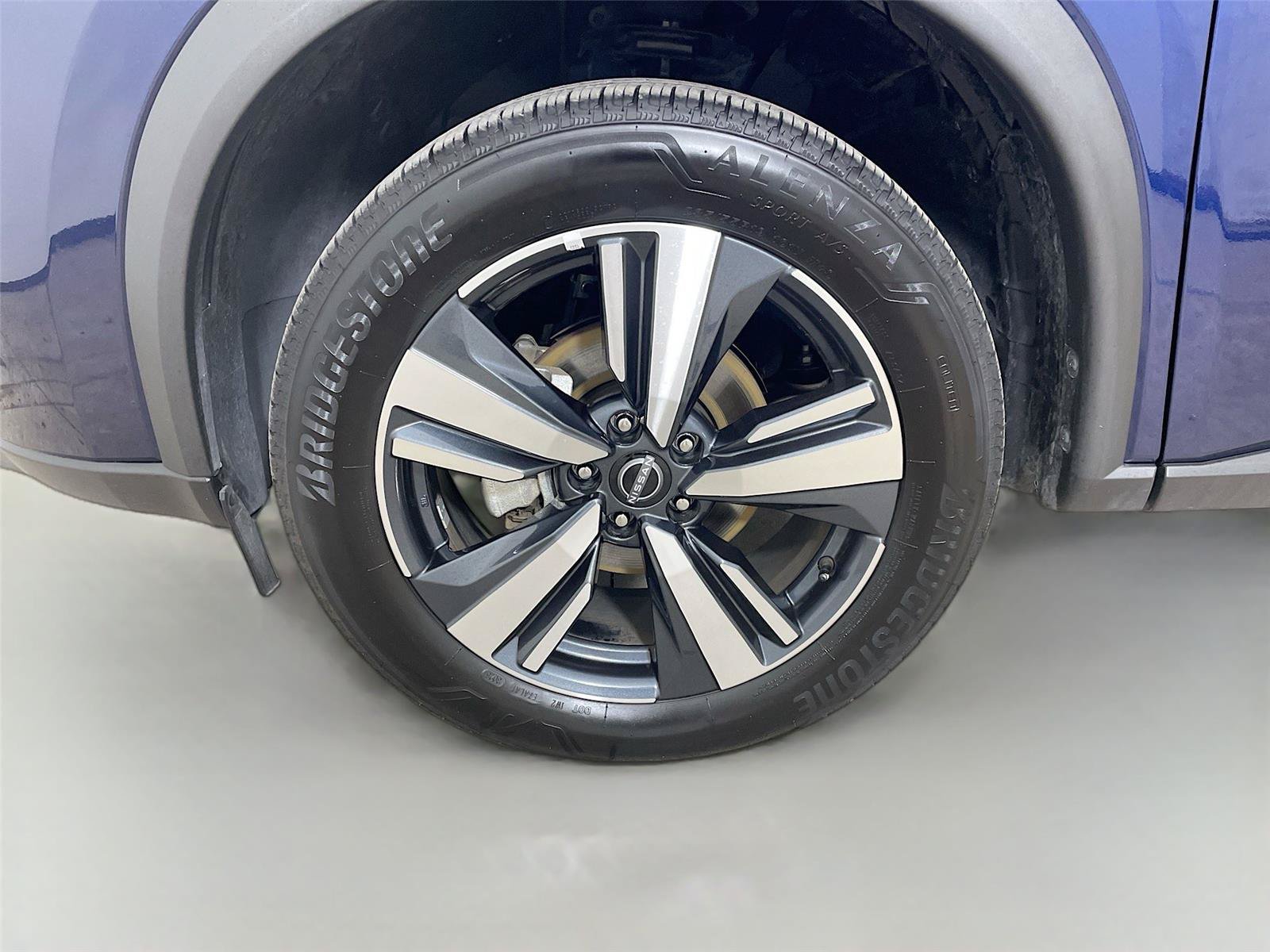 Used 2026 Nissan Rogue SL AWD/4WD image 29