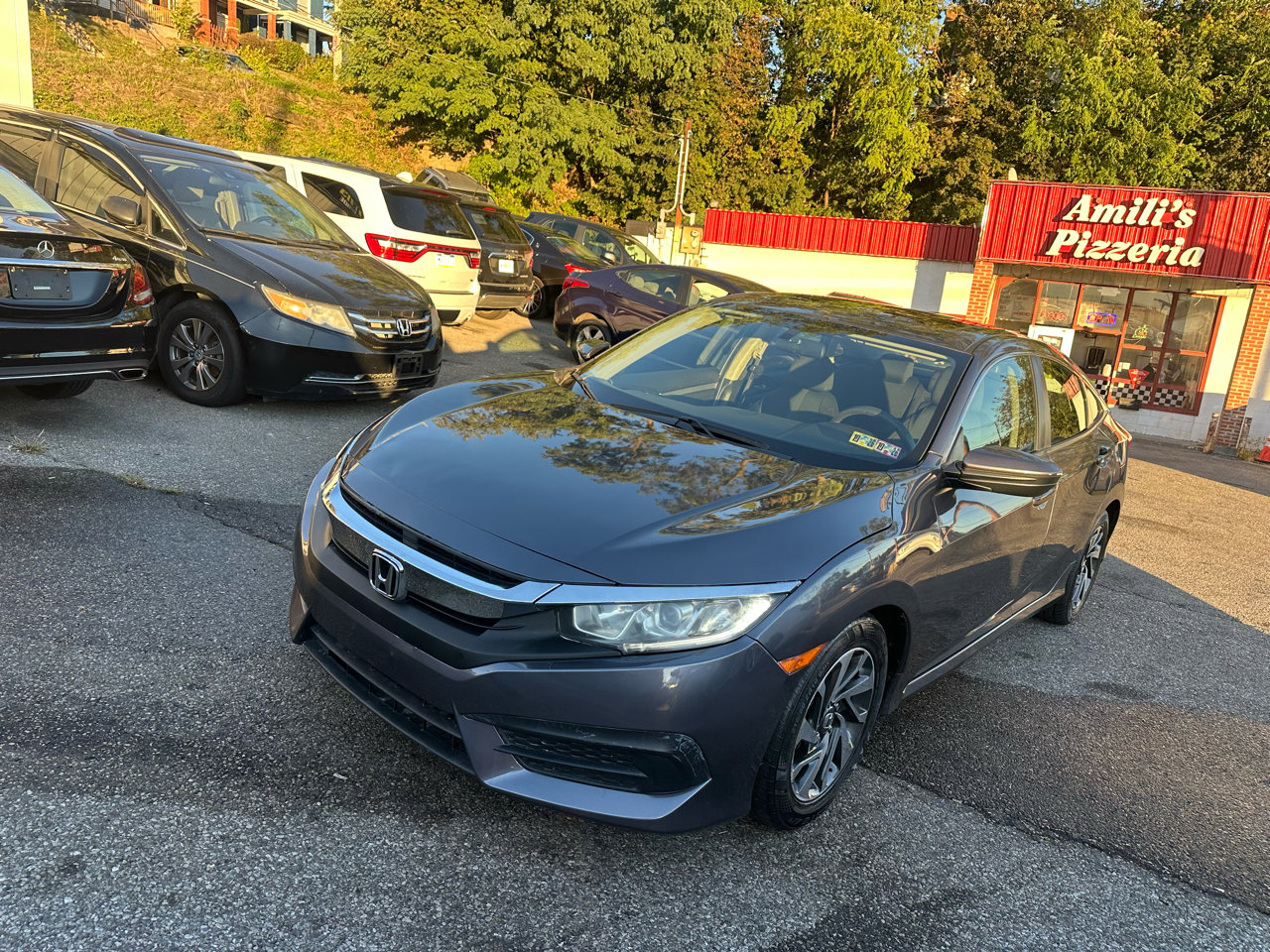 Used 2018 Honda Civic EX image 2