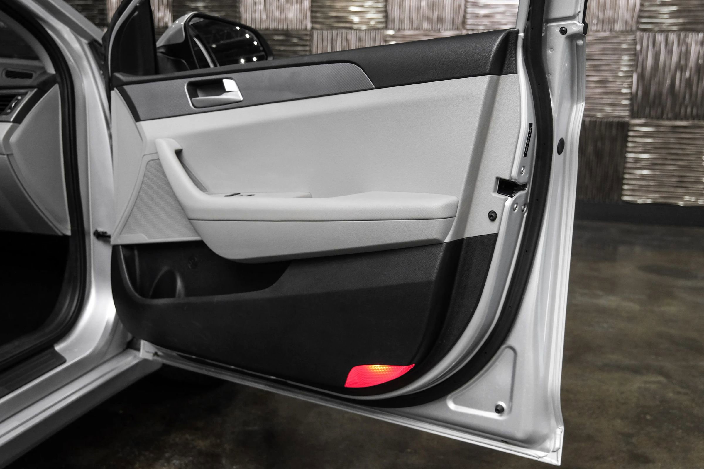 Used 2016 Hyundai Sonata SE image 48