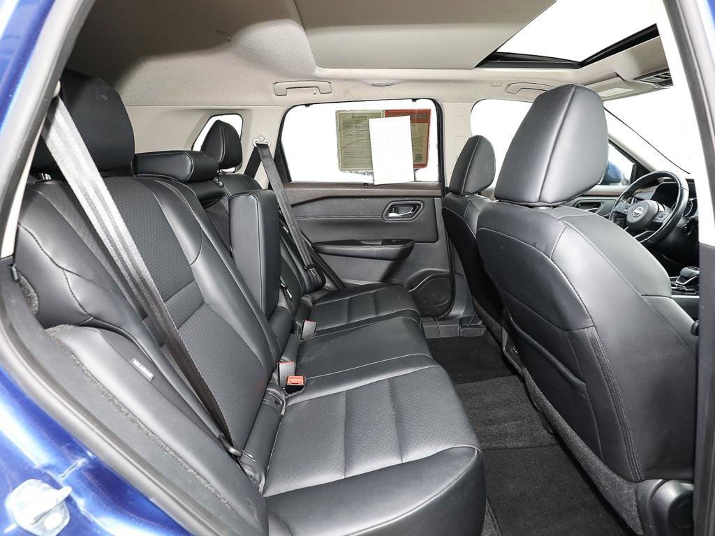 Used 2023 Nissan Rogue SV w/ SV Premium B Package image 22