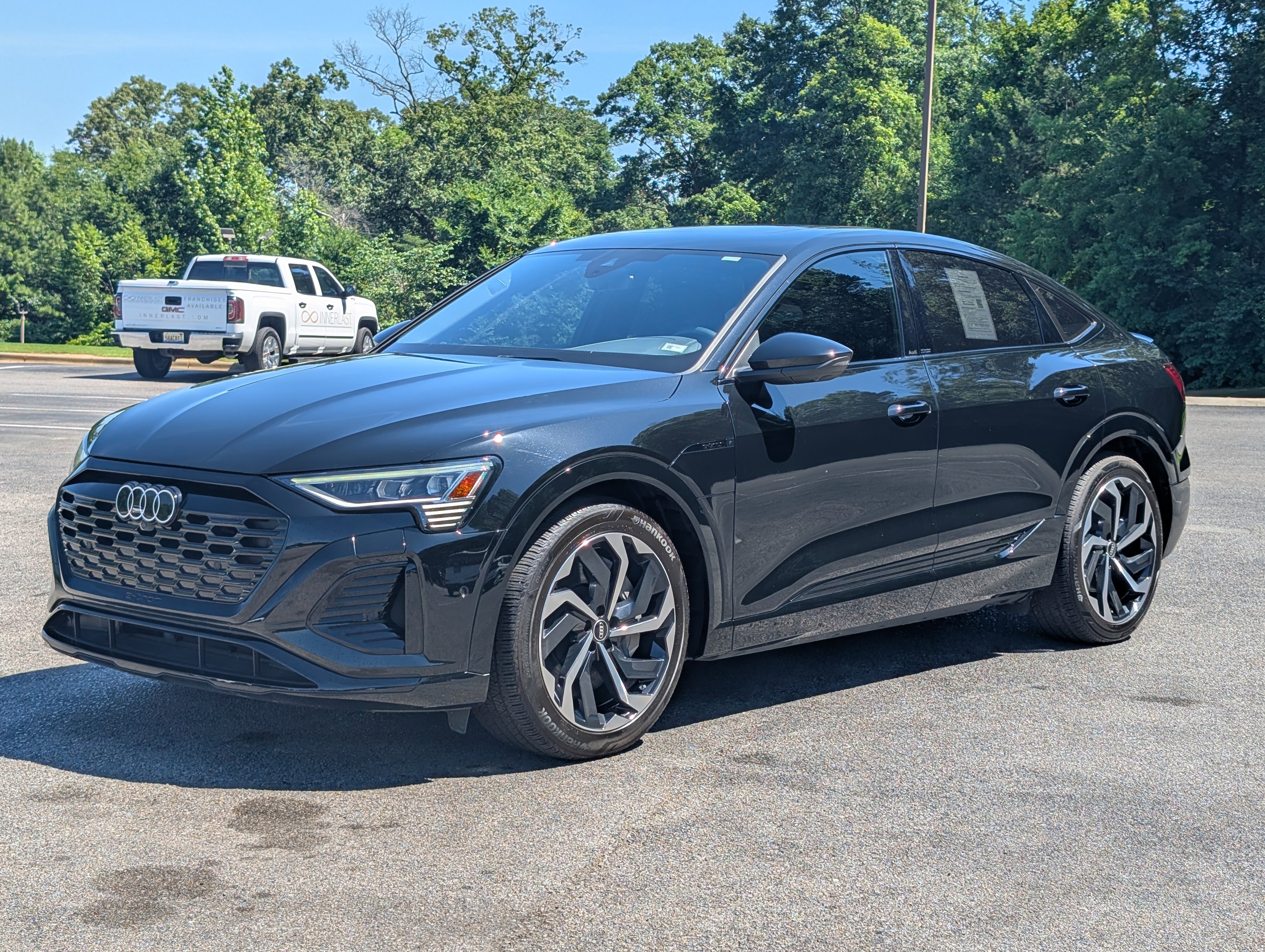 Used 2024 Audi Q8 e-tron Premium Plus w/ Premium Plus Package AWD/4WD image 5