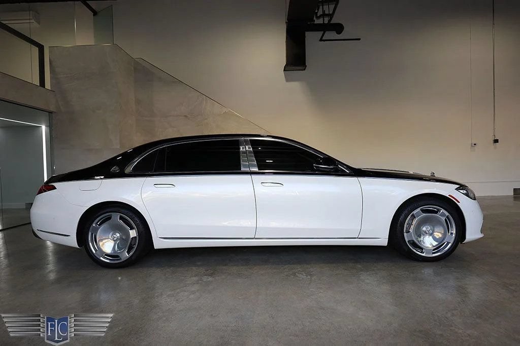 Used 2021 Mercedes-Benz Maybach S 580 4MATIC image 2