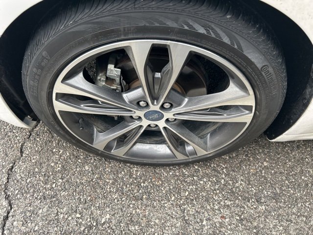 Used 2019 Ford Fusion Titanium image 8