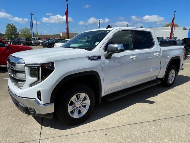 New 2026 GMC Sierra 1500 SLE w/ Preferred Package AWD/4WD image 2