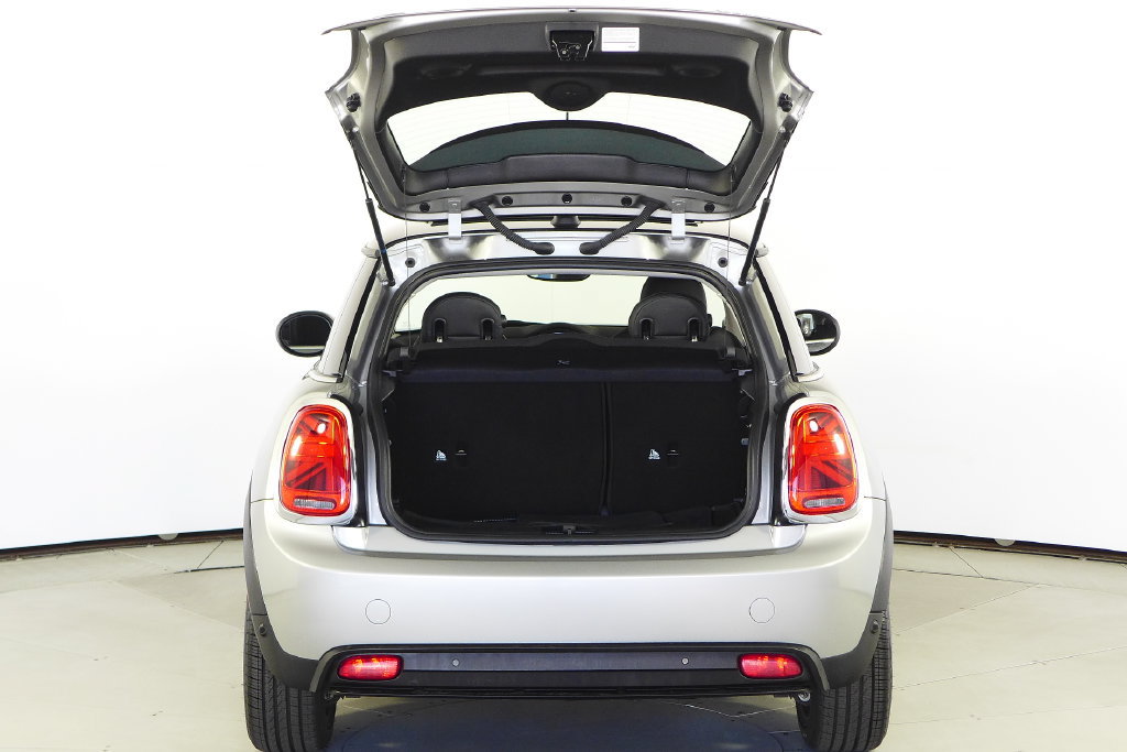 Certified 2024 MINI Cooper SE FWD image 10