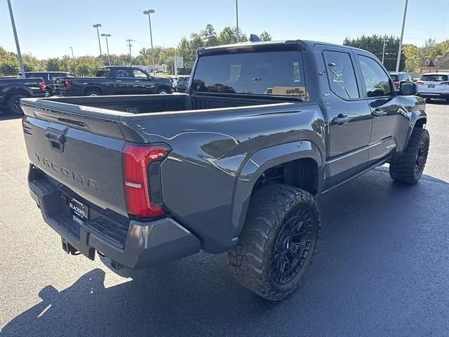 Used 2025 Toyota Tacoma SR5 RWD image 7