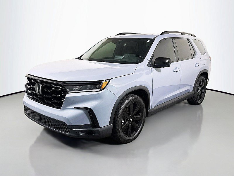 Used 2025 Honda Pilot Black Edition image 3