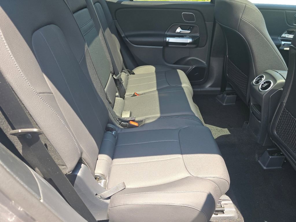New 2026 Mercedes-Benz GLB 250 4MATIC image 19