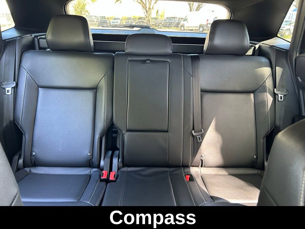 Used 2020 Volkswagen Atlas Cross Sport SE w/ Towing Package image 15